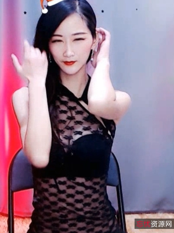 虎牙小小兔定制玩具珍藏：有尺度31v3.42g，补白度115，独特设计引人注目