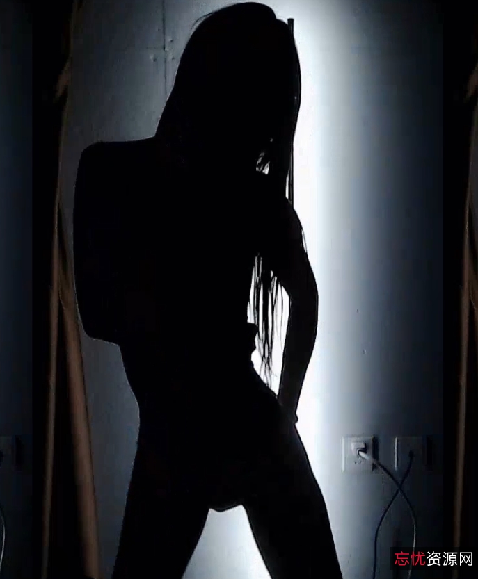 网友们热议的焦点。虎牙平台上的这段视频，不仅展示了韩安冉的舞蹈魅力，还传递了她与粉丝们之间的深厚情感。立即收藏这段11分钟2.5GB的精彩表演，感受舞蹈的魅力！