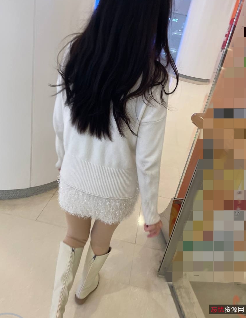 神秘女房东引发的海角剧情，2.58g视频收藏热议