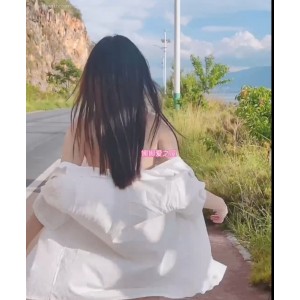 露娜Luna000：户外展示新收藏，百度显示新增视频数量破500