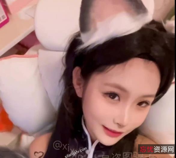 快手福利姬屁小六最新合集158V2.4G，完美露脸不遮掩