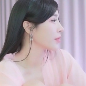 韩国BJ高恩珠热舞逗趣视频合集，精彩瞬间尽在163个视频中，快来收藏吧！