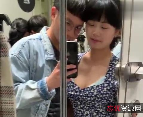 试衣间事件抖音热搜合集1V420M，自拍同事开战，精彩感觉！