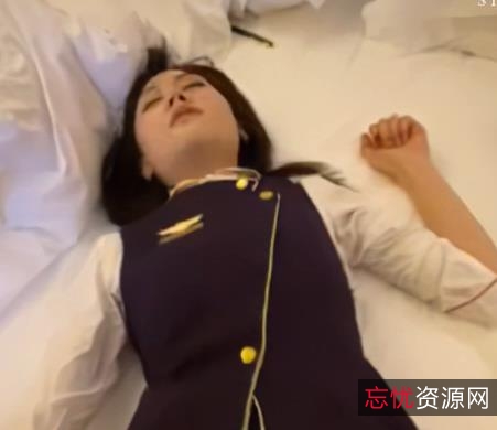 春秋航空空姐卿沐语最新合集22V2.5G，事件自拍短资源，精彩道具秀！