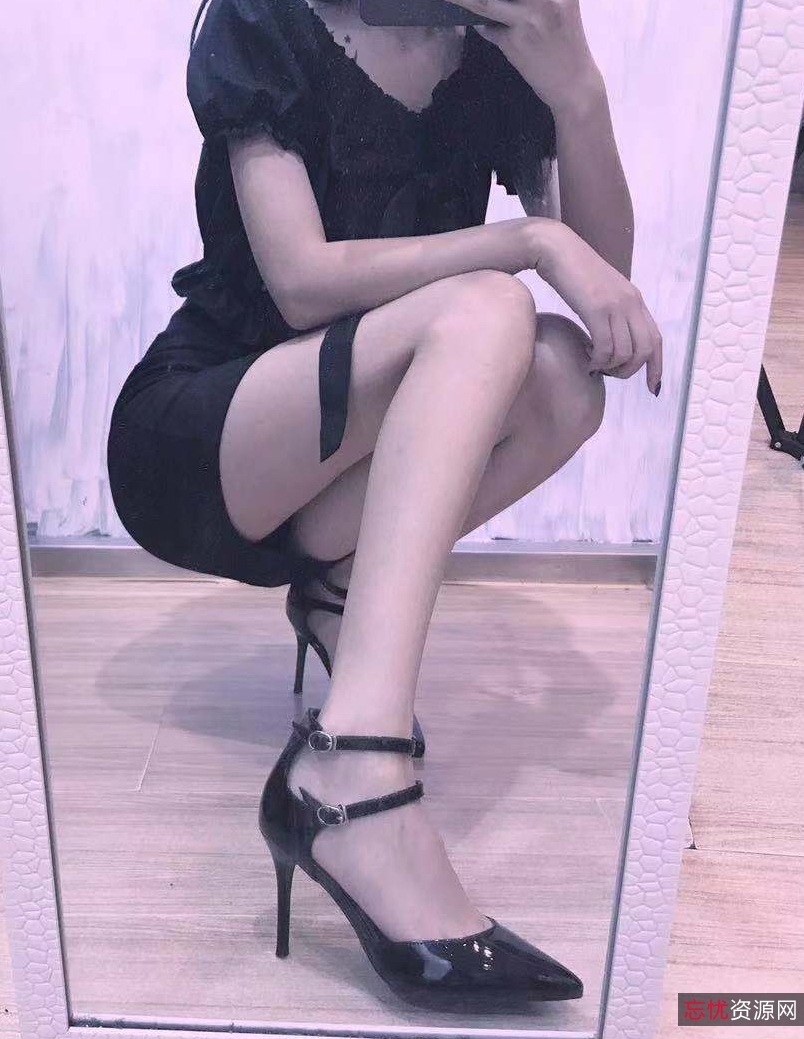 付费私房月亮女孩合集309P20V285M，微博抖音快手分享