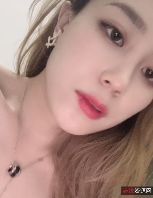 转载搬运易直播软软丝足胡言乱语自娱自乐93V21.5G，来自群组足系列腿控