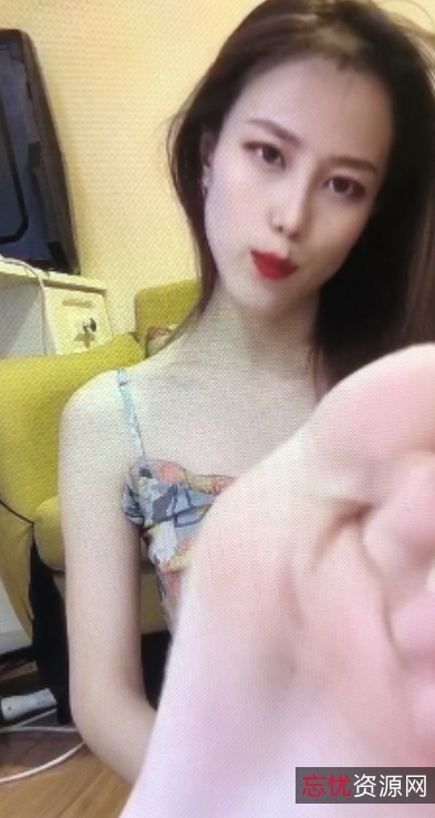 转载搬运易直播软软丝足胡言乱语自娱自乐93V21.5G，来自群组足系列腿控