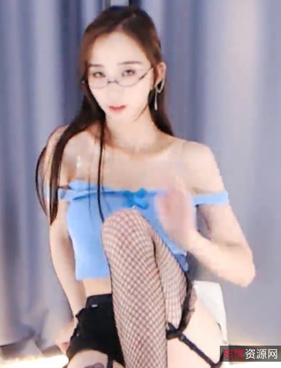 斗鱼福利主播精选何菱小熙米辰辰芊最新合集160V14G，精彩瞬间尽收其中