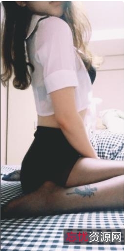 超人气某推宝藏妹子浮力姬《恶犬酱》绝版散播合集15P1V353M，性感魅惑尽显