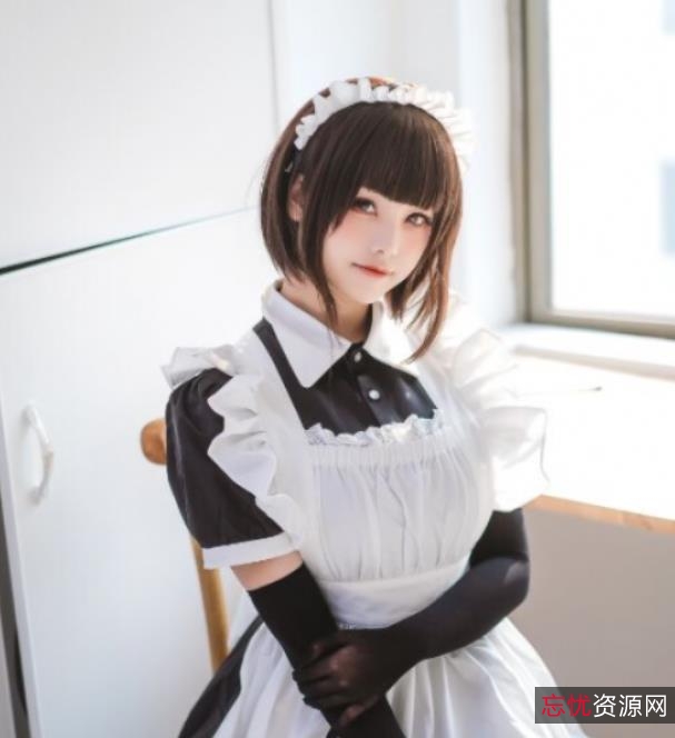 绅士平台蜜汁猫裘浴娘2无修合集17.8G，童颜巨兔，丝袜视图