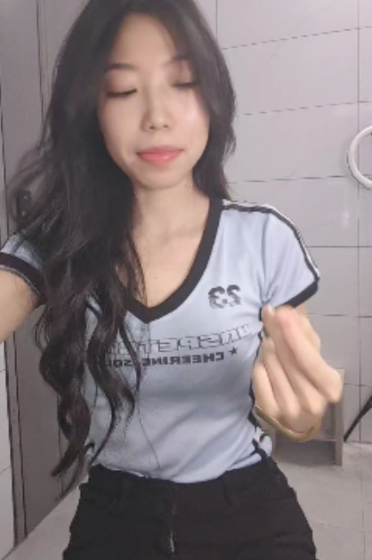 大长腿小狗湿湿最新合集135V136G，百度ED2K收藏