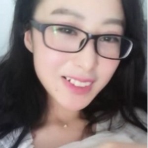 百度+骚气眼镜主播夜夜合集8.3G补充视频