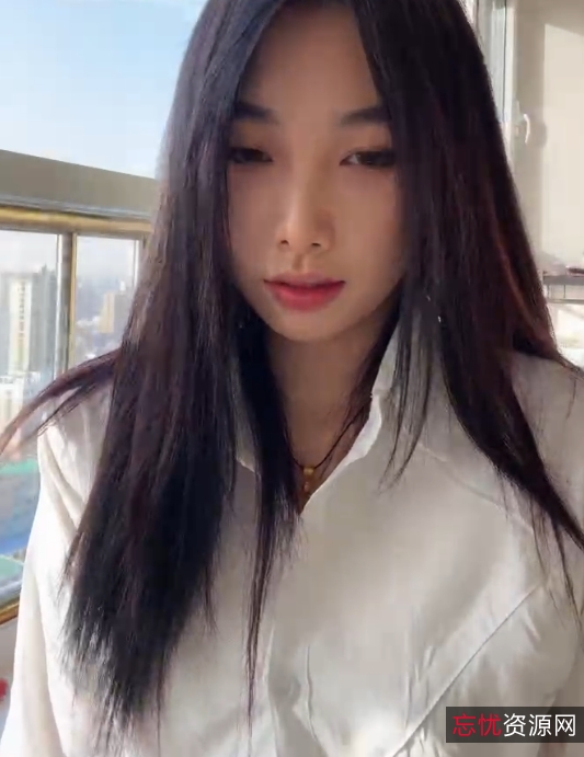 百度小X大王丝足羞辱视频合集53部21.4G，普通尺度