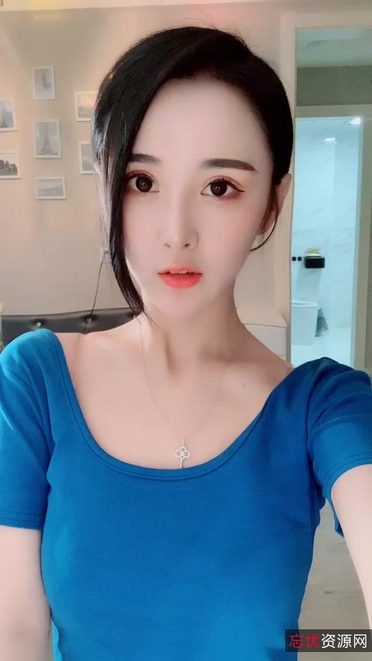 KIKI抖音热辣私藏直播录屏4G双马尾女友视角1部超值典藏