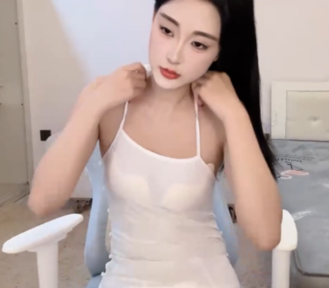 Angela000火热8部Stripchat福利合集3.37G