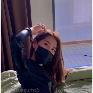 小姑妈S推特热舞视频17部1.2G太撩人