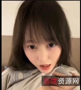 神秘甜心定制福利1V抖音优质0.3GB抖臀