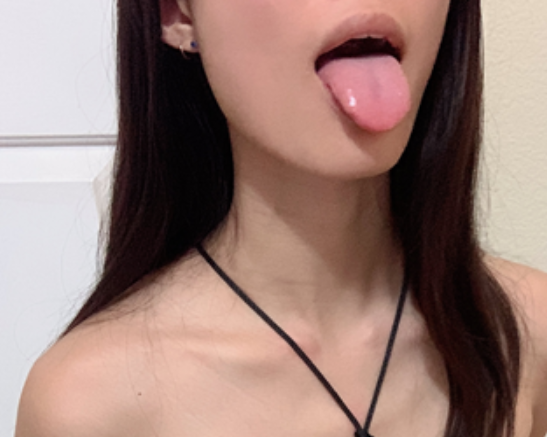 推特lucymochi女同互动131部5.2G太诱人了