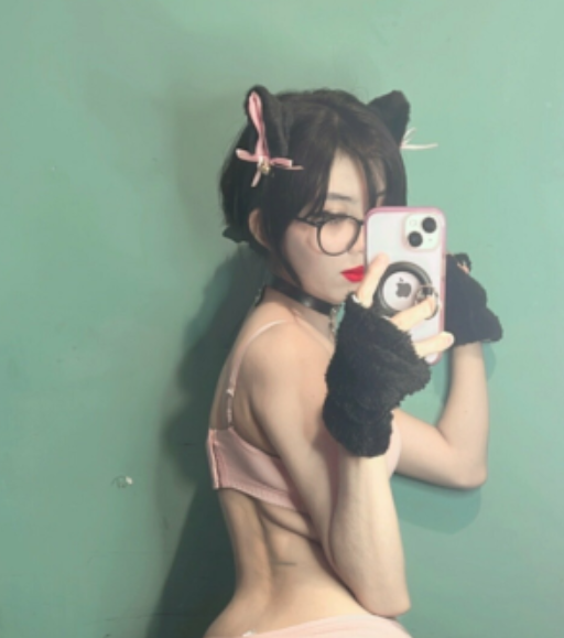 Onlyfans新作Elenitaforger合集292支视频11.7G太顶了