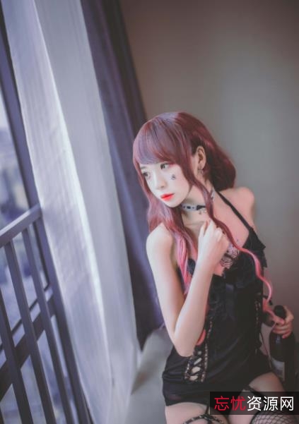 虎牙疯猫ss私拍合集多部1.22GB香艳性感