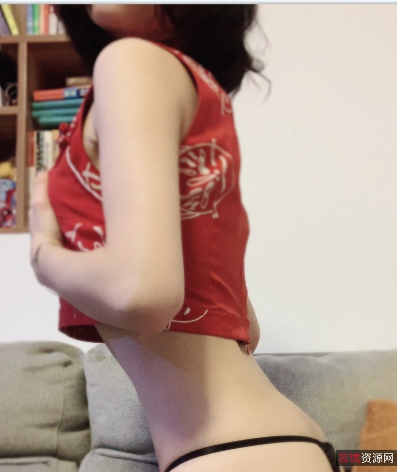 推特CandyTt短发甜妹有尺度781图81V430MB