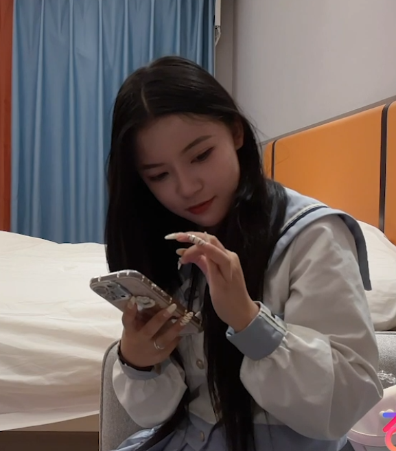 推特探花鸠摩智私房视频12v8.21G优质