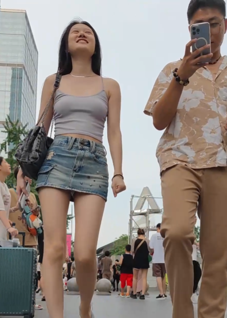 KXCD街拍优质嫩妹合集20部1.8GB太养眼了