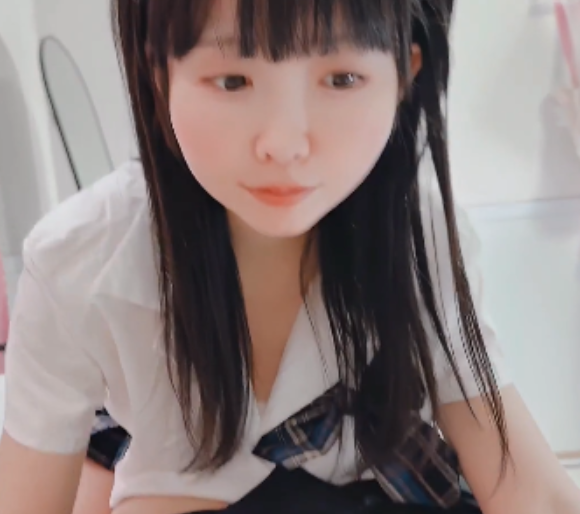 4.8G推特舞娘yurinslittlepeach11部合集太妖娆