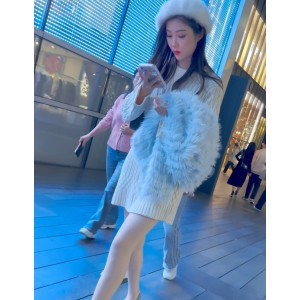 街拍搭讪肉丝尤物282.7MB高清展示男友现身太火爆