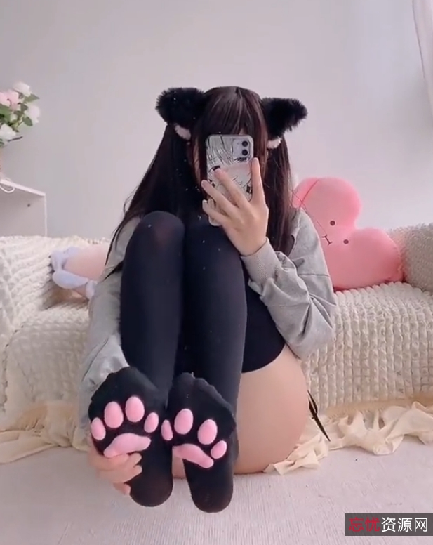 网盘丰满二阶堂COS系列36部4.4G白丝诱惑