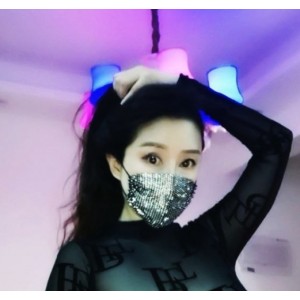 骚优优御姐浴室系列9部4.68G黑丝高跟绝了