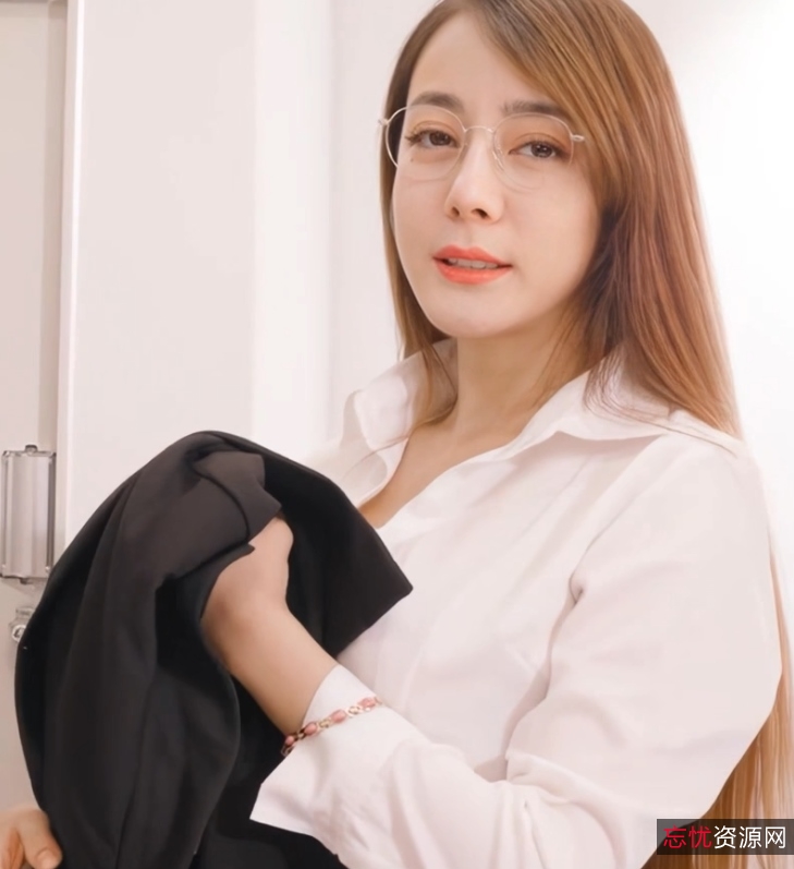 热巴教师眼镜合集1G推特展示太顶了