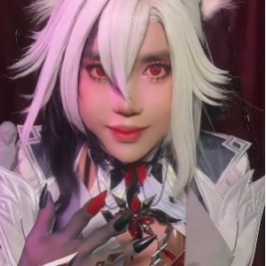 推特velvet五月劲爆多人视频3部3G太顶了