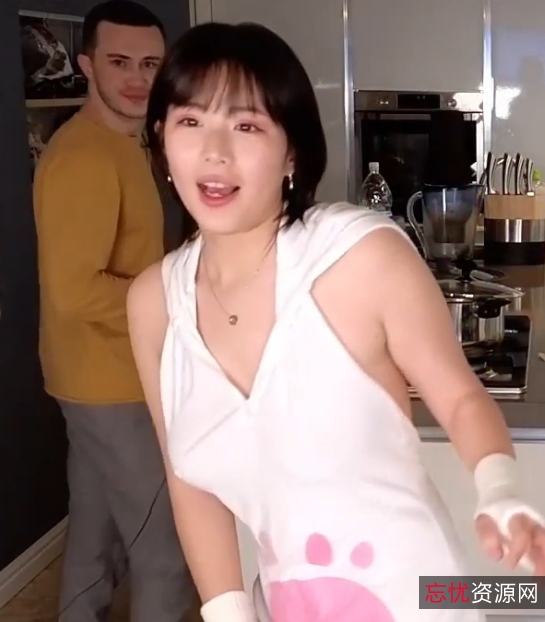 推特香蕉妹505g合集劲爆视频珍藏版