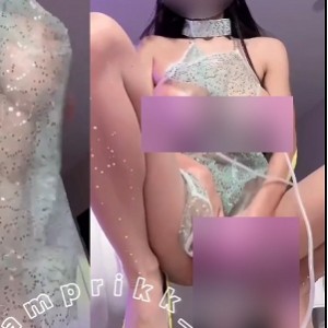 OnlyfansNamprikk烧杯高兴合集10部2.05G超诱人
